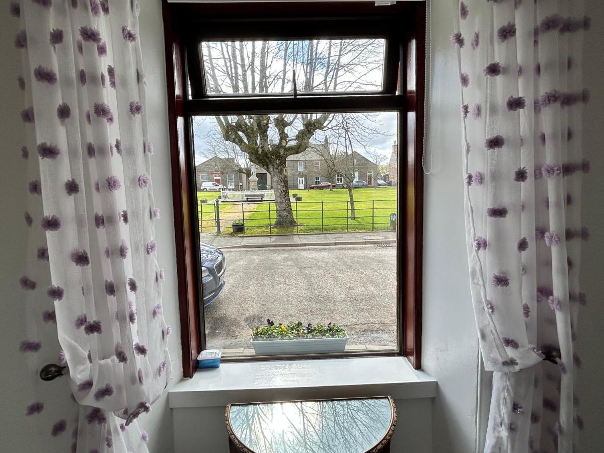 Lottie'S Cottage, Rhynie, Aberdeenshire ภายนอก รูปภาพ